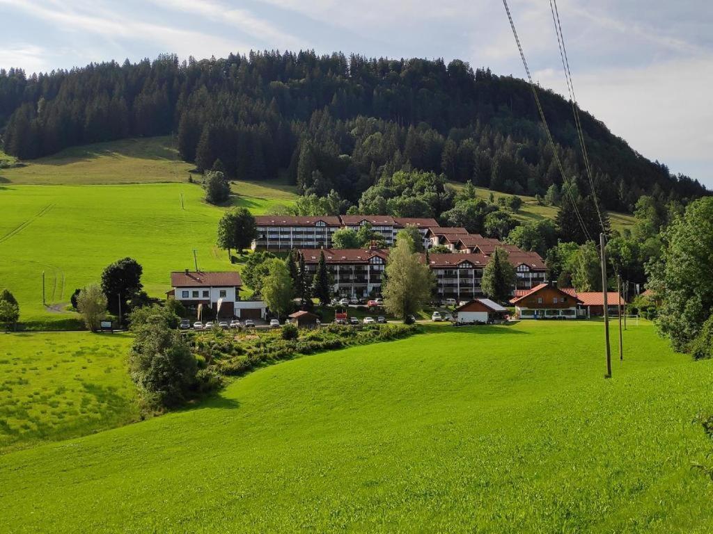 Ferienwohnung Allgaeuglueck Im Ferienpark Oberallgaeu Mit Hallenbad, Sauna, Wlan Missen Wilhams Bagian luar foto